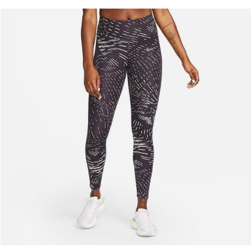 Nike Black and White Patterned Leggings